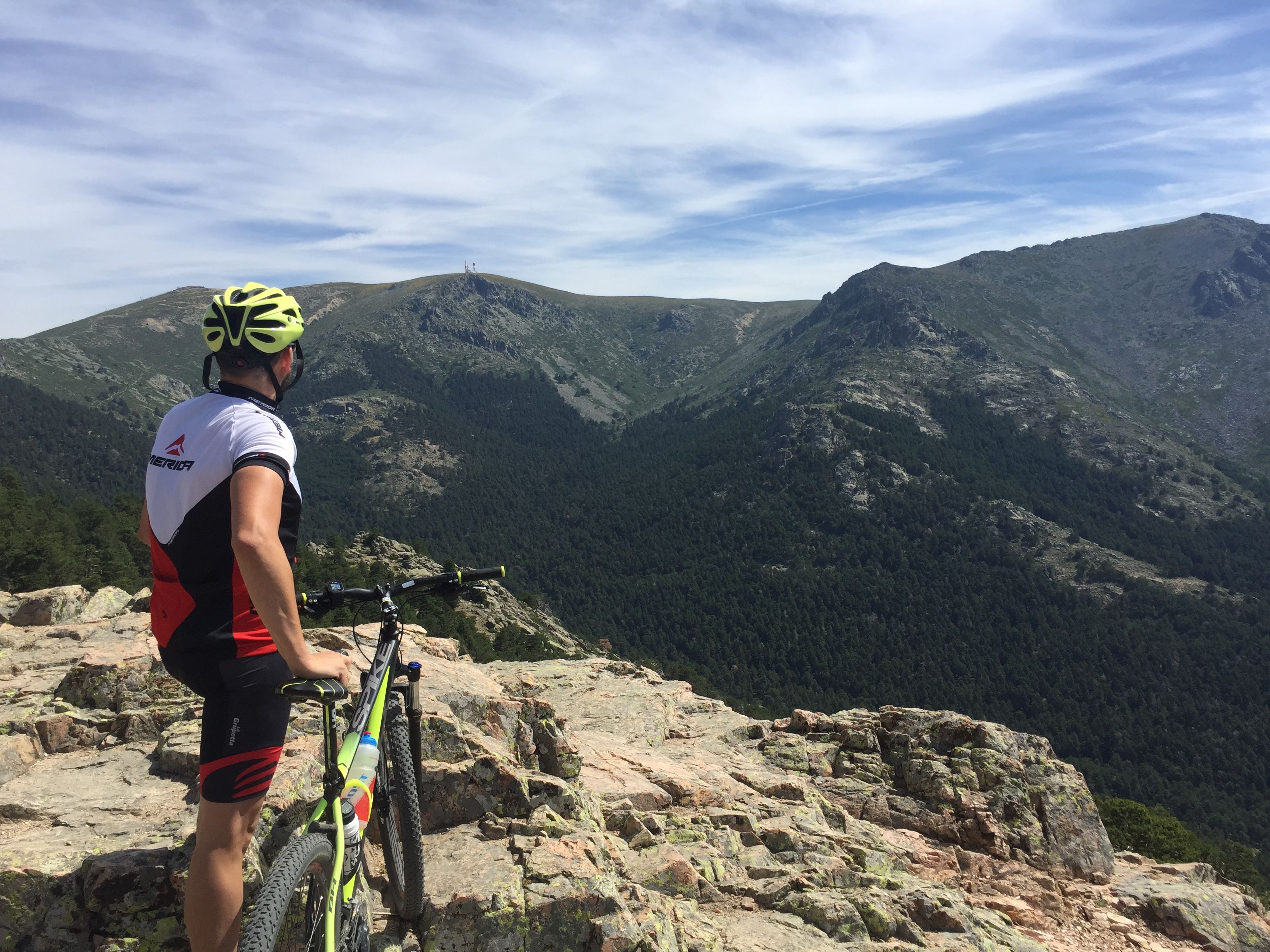 Adesgam y la Comunidad de Madrid apuestan por Ciclamadrid en el destino  Sierra de Guadarrama