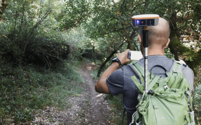 La Sierra de Guadarrama amplia su oferta de senderismo para personas con discapacidad visual