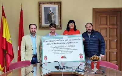Guadarrama entrega a la Asociación de Esclerosis Múltiple Collado Villalba 2.090 euros.